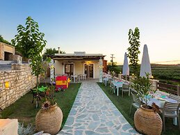 Charming Villa in Achlades Crete With Private Pool