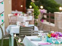 Charming Villa in Achlades Crete With Private Pool