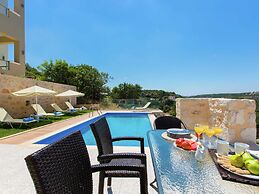 Splendid Villa in Achlades with Private Pool near Bali