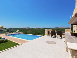 Splendid Villa in Achlades with Private Pool near Bali