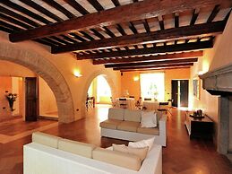 Villa in Montemaggiore Al Metauro Near the Vineyards