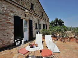 Villa in Montemaggiore Al Metauro Near the Vineyards