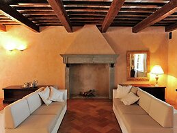 Villa in Montemaggiore Al Metauro Near the Vineyards