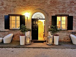 Villa in Montemaggiore Al Metauro Near the Vineyards