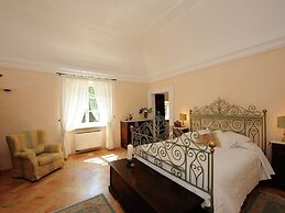 Villa in Montemaggiore Al Metauro Near the Vineyards
