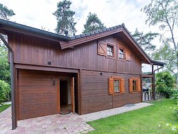 Wooden Holiday Home with Microwave near Brunssummerheide