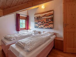 Wooden Holiday Home with Microwave near Brunssummerheide