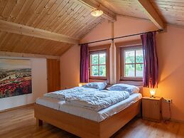 Wooden Holiday Home with Microwave near Brunssummerheide