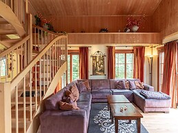 Wooden Holiday Home with Microwave near Brunssummerheide