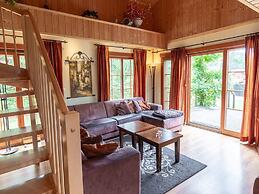 Wooden Holiday Home with Microwave near Brunssummerheide