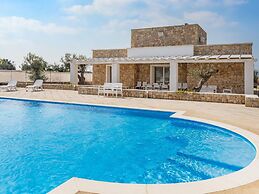 Belvilla by OYO Malaspina