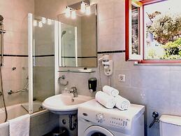 Superb Villa With Private Pool and Garden