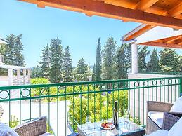 Superb Villa With Private Pool and Garden