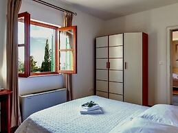 Superb Villa With Private Pool and Garden