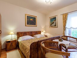 Beautiful Villa With Private Swimming Pool at Selca