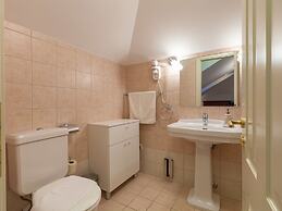 Beautiful Villa With Private Swimming Pool at Selca