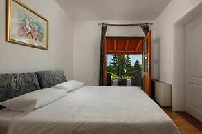 Spacious Villa at Stunning Island of Hvar With Private Pool