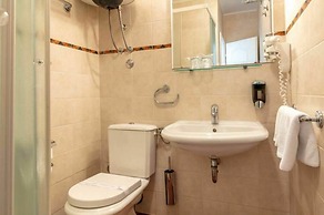 Spacious Villa at Stunning Island of Hvar With Private Pool