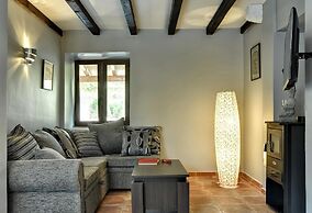 Holiday Home in Liznjan With Private Pool