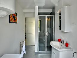 Holiday Home in Liznjan With Private Pool