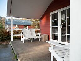 Comfortable Chalet Near Park De Veluwe