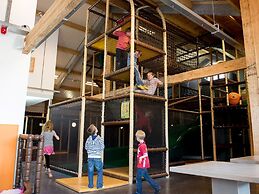 Comfortable Chalet Near Park De Veluwe