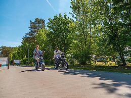 Comfortable Chalet Near Park De Veluwe