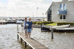 Penthouse Near Loosdrechtse Lakes