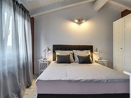 Lovely Holiday Home With Private Pool