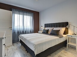 Lovely Holiday Home With Private Pool