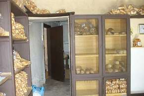 Authentic 10 Person Villa Near the Sea