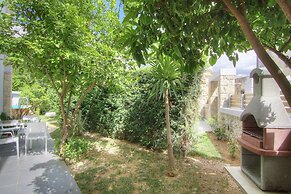 Authentic 10 Person Villa Near the Sea