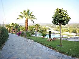 Villa With Private Pool, BBQ Area