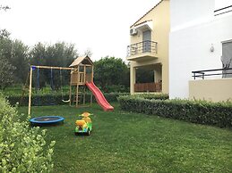 Villa With Private Pool, BBQ Area