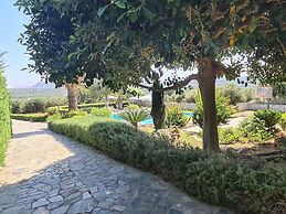 Villa With Private Pool, BBQ Area