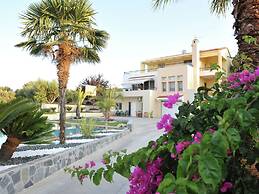 Villa With Private Pool, BBQ Area