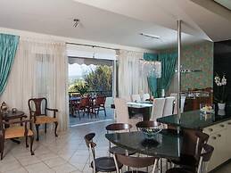 Villa With Private Pool, BBQ Area