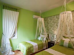 Villa With Private Pool, BBQ Area