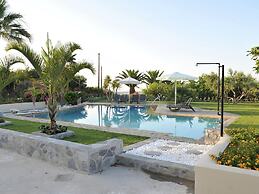 Villa With Private Pool, BBQ Area
