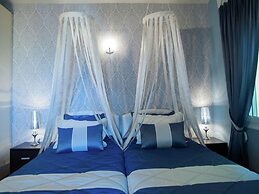 Villa With Private Pool, BBQ Area