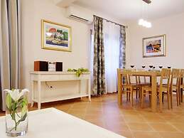 Beautiful Villa With Spacious Terrace and Private Swimming Pool, on th