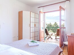 Beautiful Villa With Spacious Terrace and Private Swimming Pool, on th