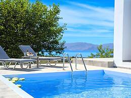 New Beautiful Villa With Private Pool at Coastal Area Just Outside Ret