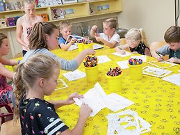 Modern Chalet With Sauna, Near Cosy Domburg