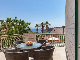 Child-friendly Villa With Private Swimming Pool and sea View in Sumart