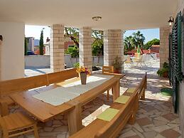 Child-friendly Villa With Private Swimming Pool and sea View in Sumart