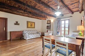 Mansion in Ovada With Pool and Scenic Hills