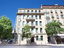 Stately Apartment in a Former Hotel