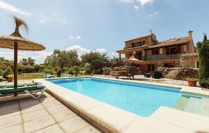 Country House Near Pollensa & Bay Beaches