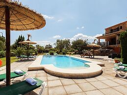 Belvilla by OYO Almadrava